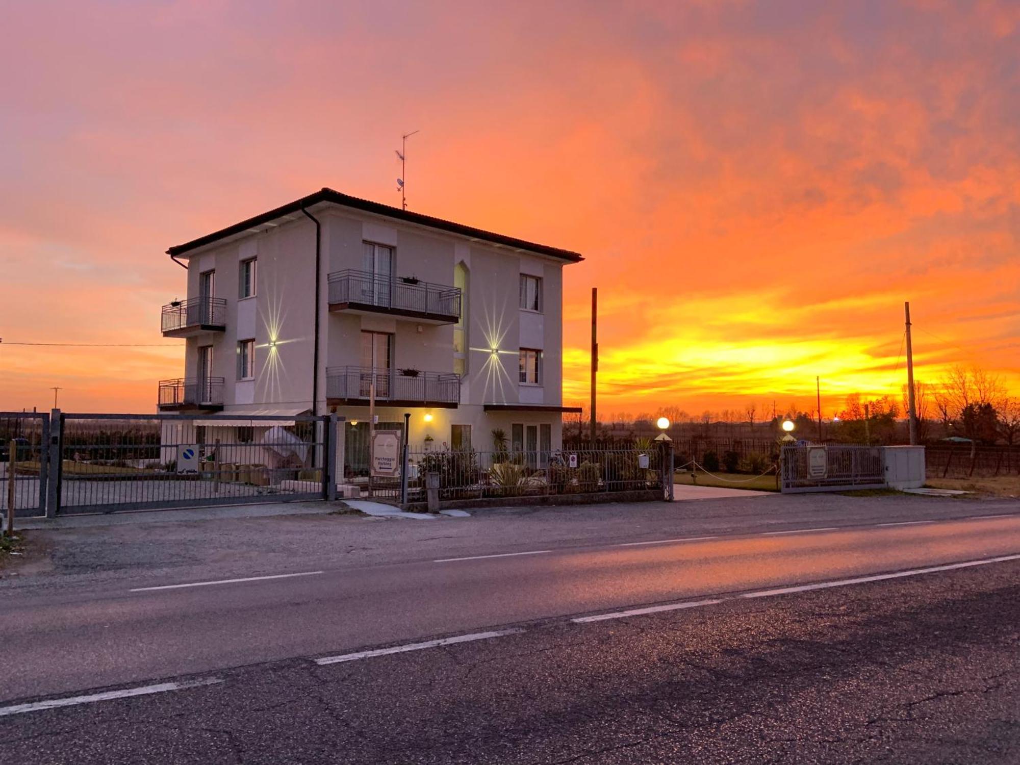 Incanto Di Luna Hotel سيرمِيوني المظهر الخارجي الصورة